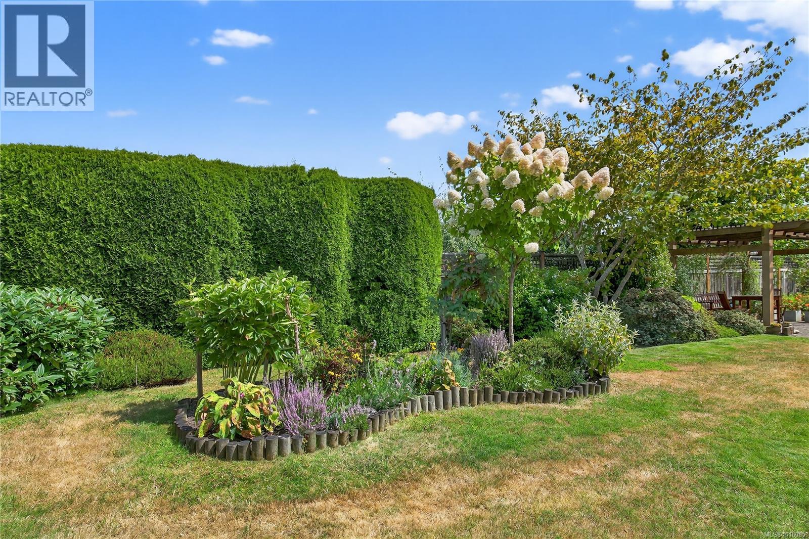 838 Gulfview Place, Saanich