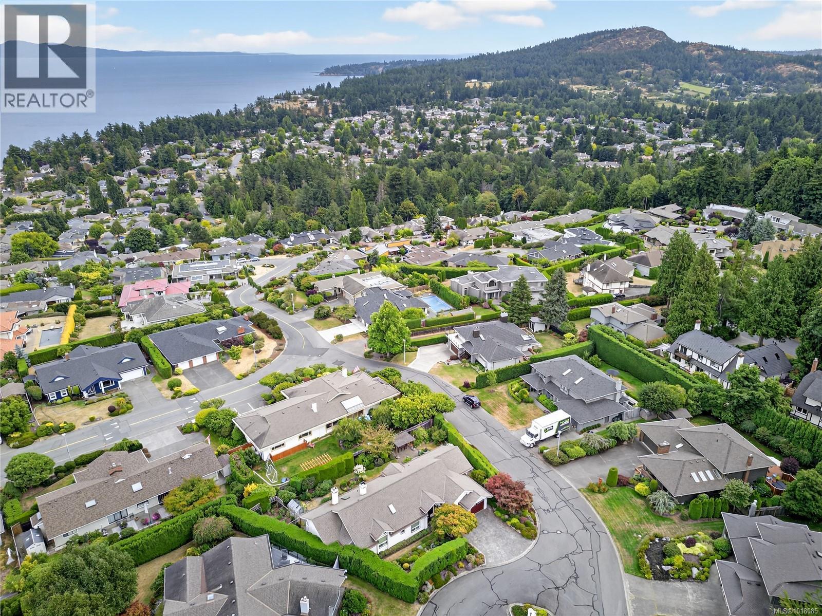 838 Gulfview Place, Saanich