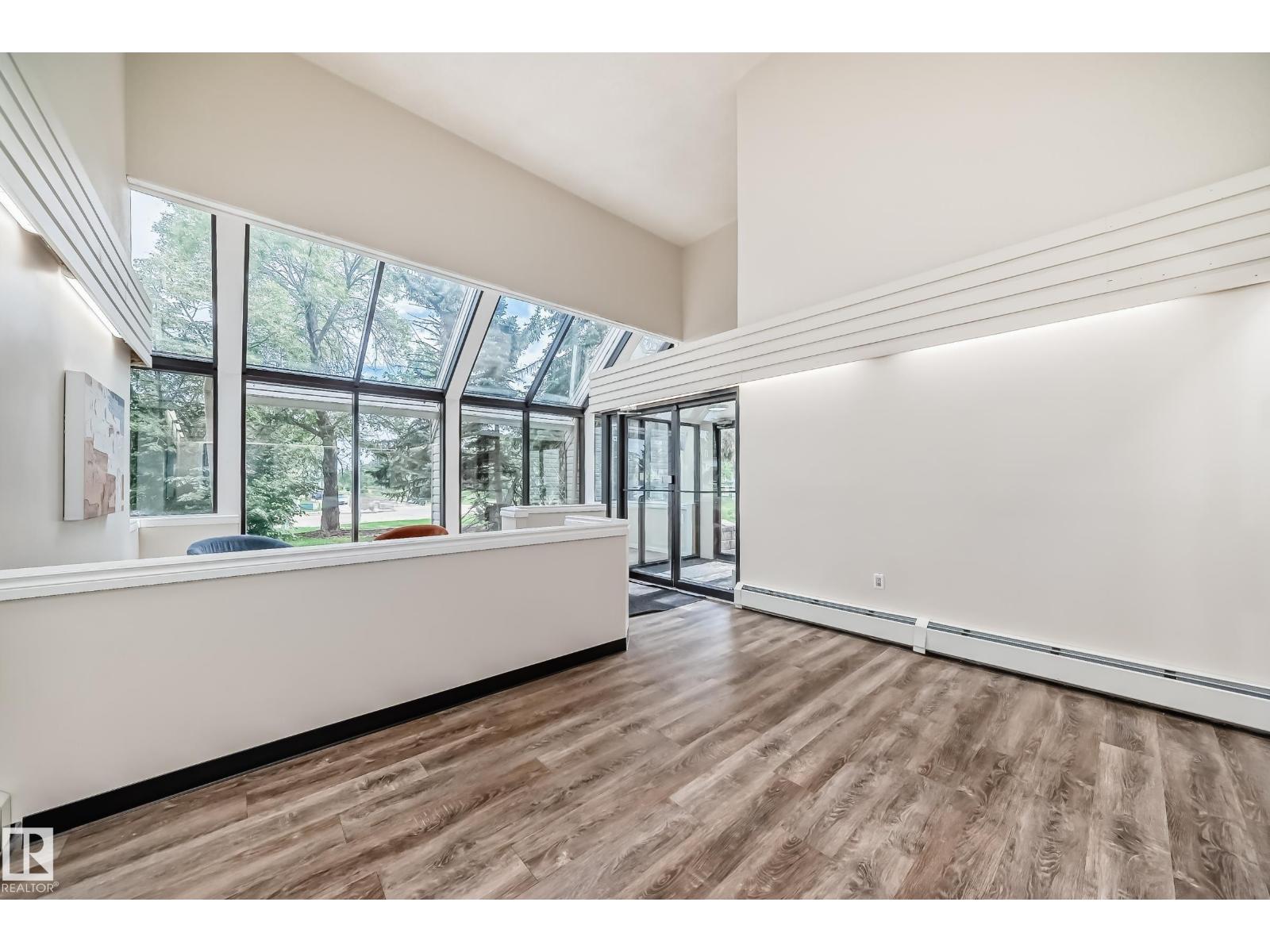 #401 4608 52 AV, Stony Plain