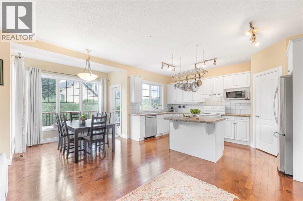 Single Family House for Sale in  Tusslewood Heights NW Tuscany Calgary 