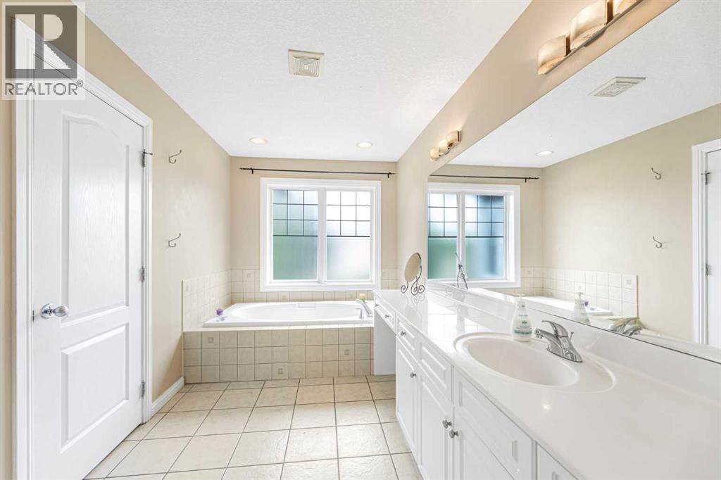 Single Family House for Sale in  Tusslewood Heights NW Tuscany Calgary 