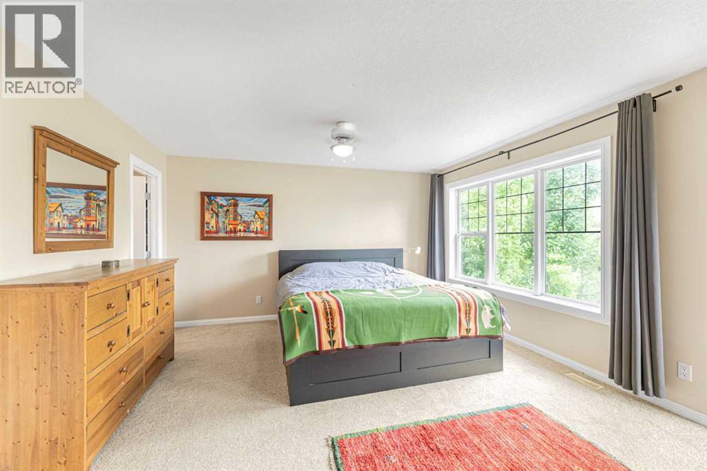 Single Family House for Sale in  Tusslewood Heights NW Tuscany Calgary 