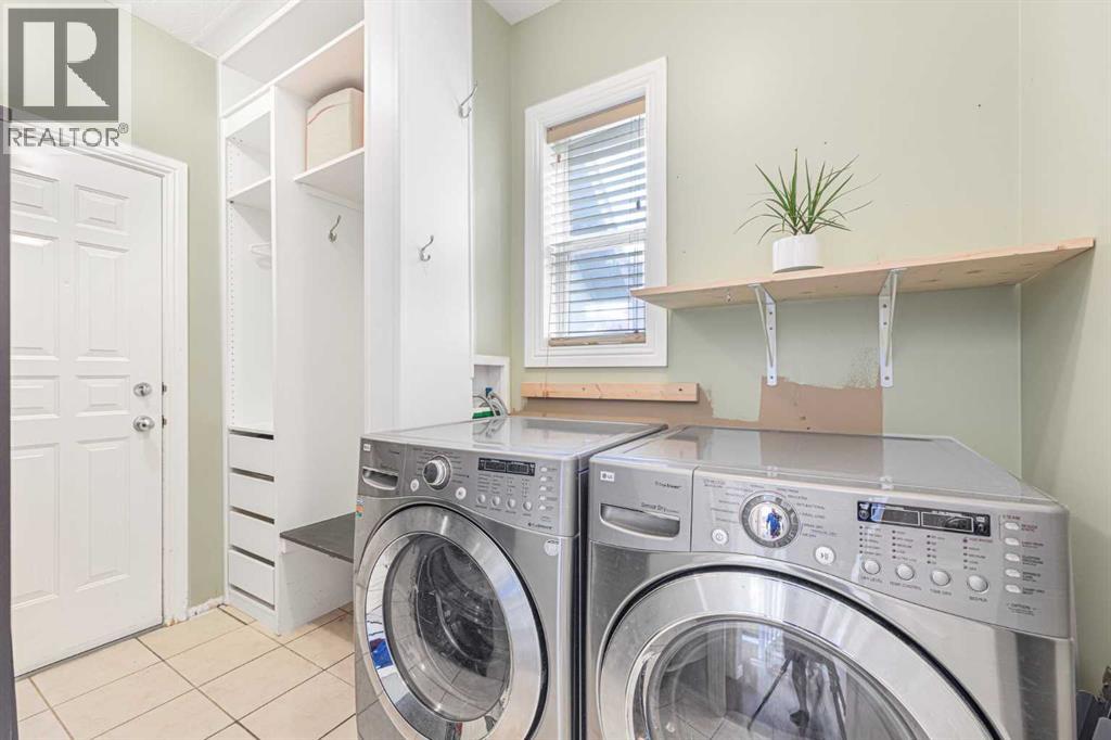 Single Family House for Sale in  Tusslewood Heights NW Tuscany Calgary 