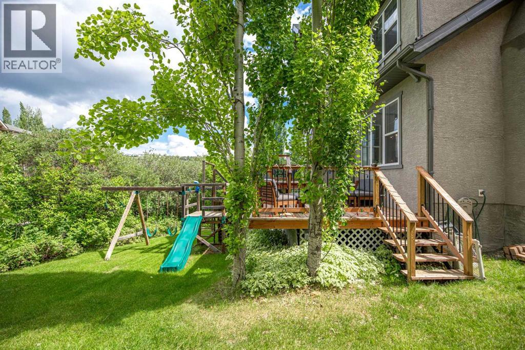 Single Family House for Sale in  Tusslewood Heights NW Tuscany Calgary 