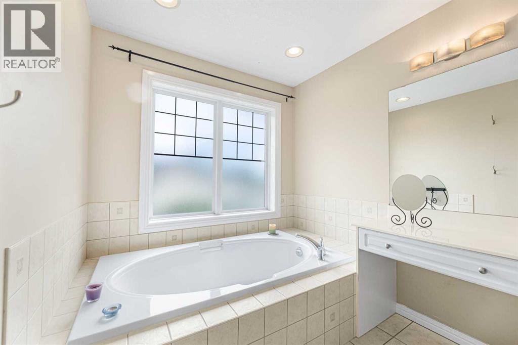 Single Family House for Sale in  Tusslewood Heights NW Tuscany Calgary 