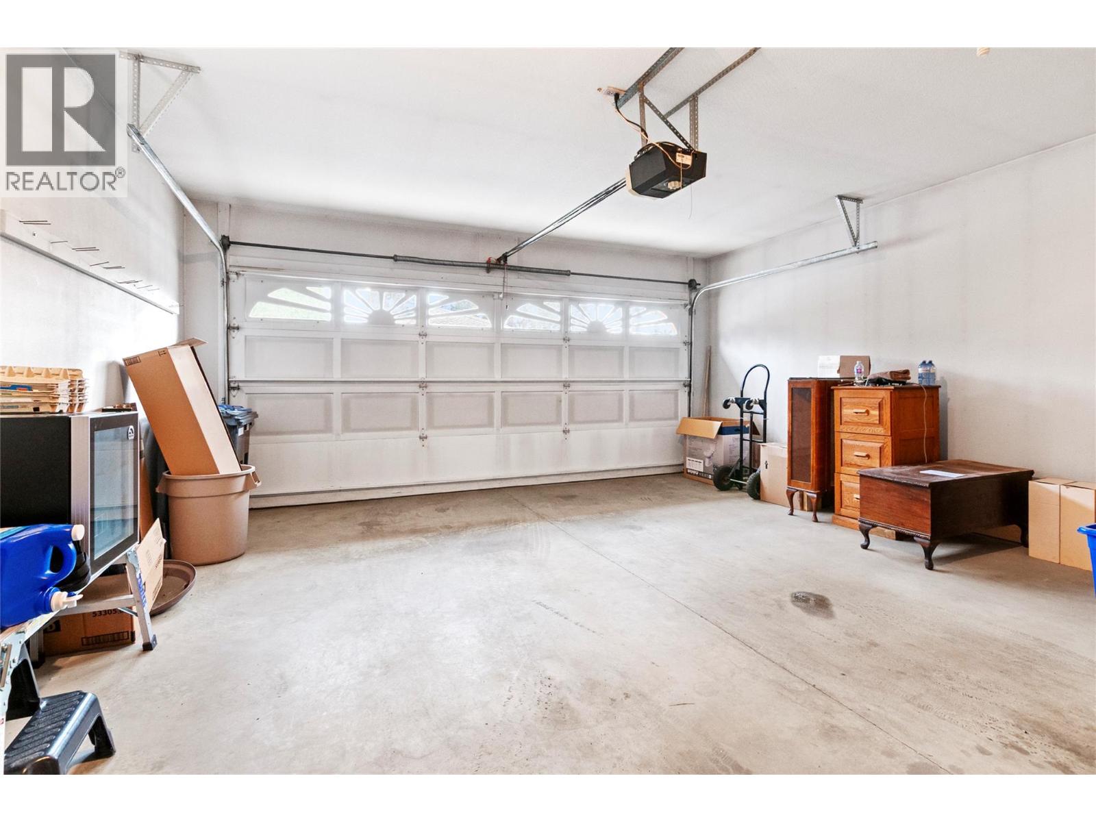 120 1634 Carmi Avenue, Penticton