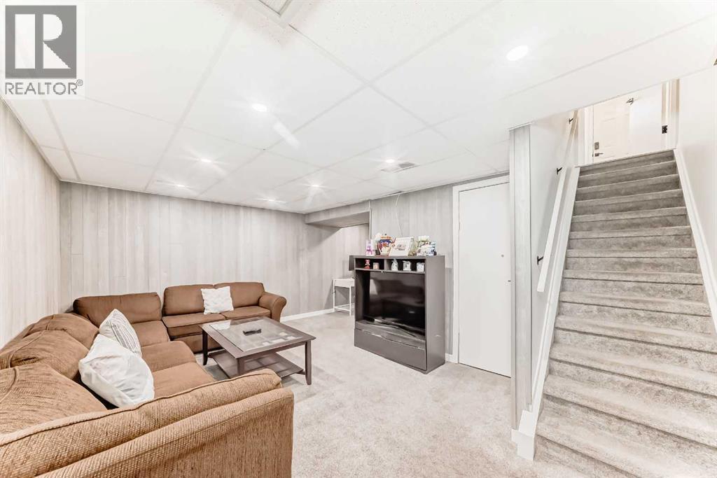 Single Family House for Sale in  Penedo Way SE Penbrooke Meadows Calgary 