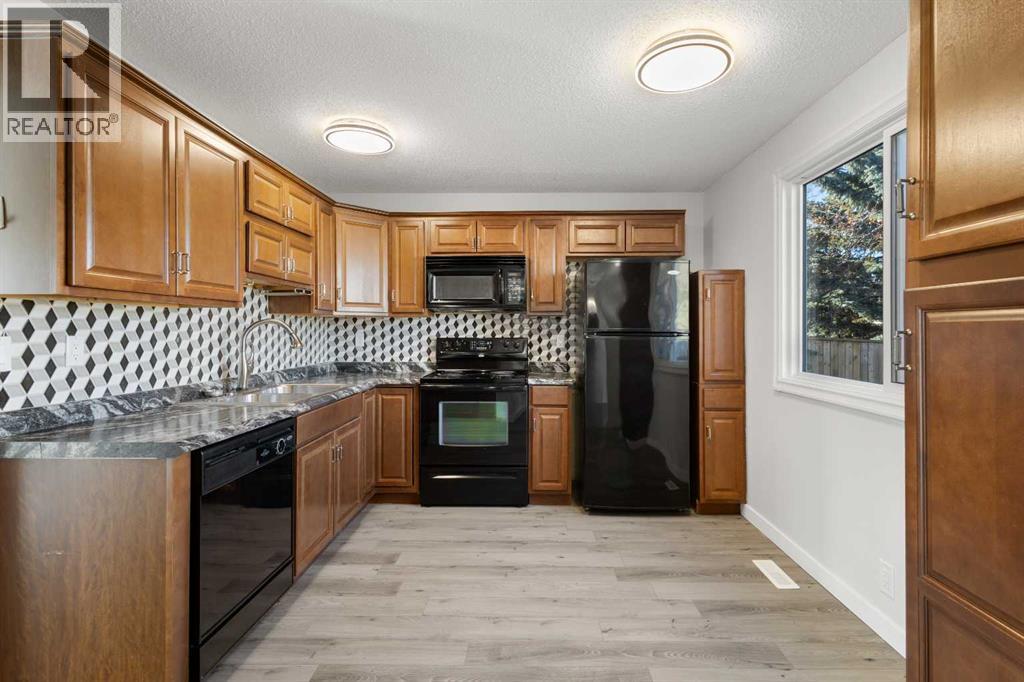 Single Family House for Sale in  Abalone Place NE Abbeydale Calgary 