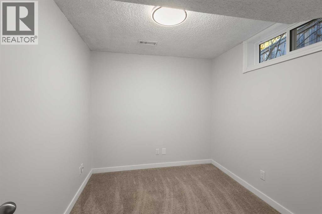 Single Family House for Sale in  Abalone Place NE Abbeydale Calgary 