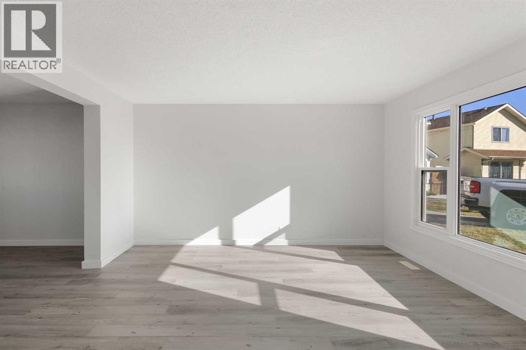 Single Family House for Sale in  Abalone Place NE Abbeydale Calgary 
