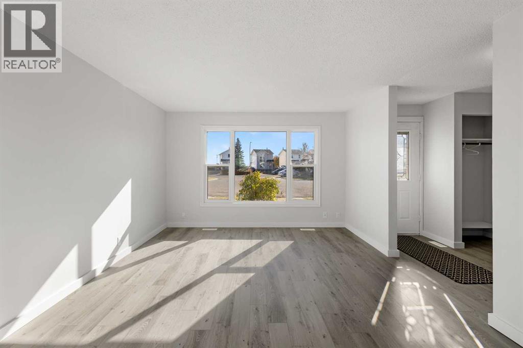 Single Family House for Sale in  Abalone Place NE Abbeydale Calgary 