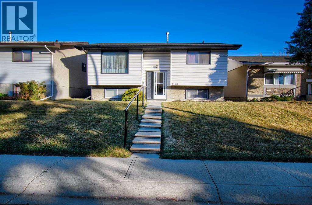 Single Family House Bi-level for Sale in   Avenue NE Marlborough Calgary 