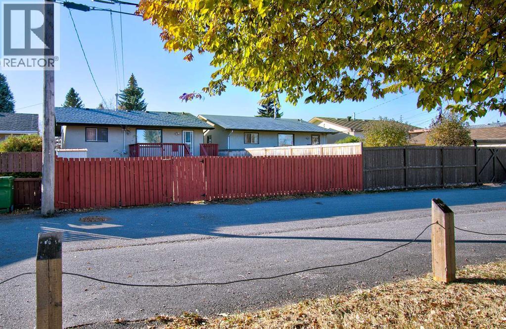 Single Family House Bi-level for Sale in   Avenue NE Marlborough Calgary 