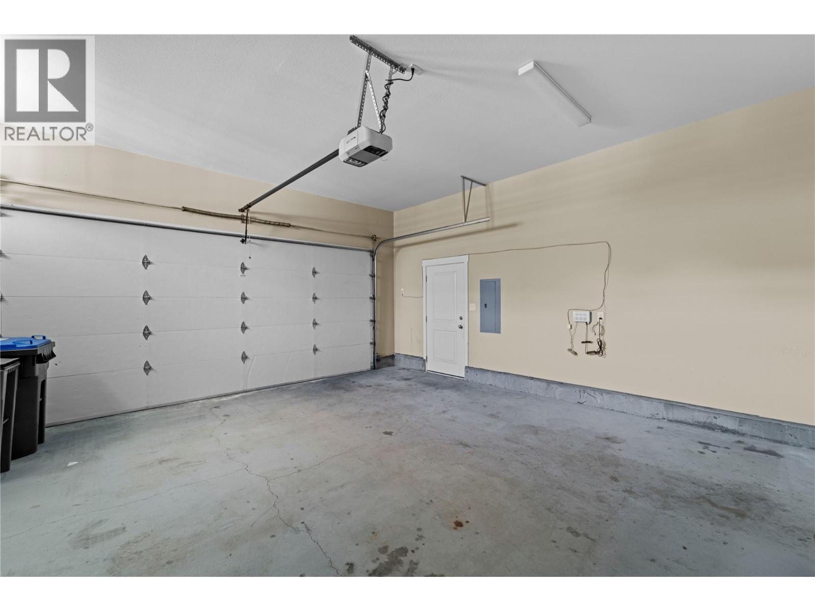 2514 Spring Bank Avenue Unit# 103, Merritt