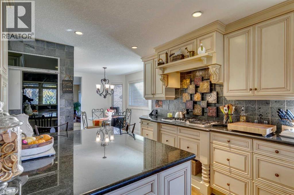 Single Family House for Sale in  Frontenac Avenue SW Upper Mount Royal Calgary 