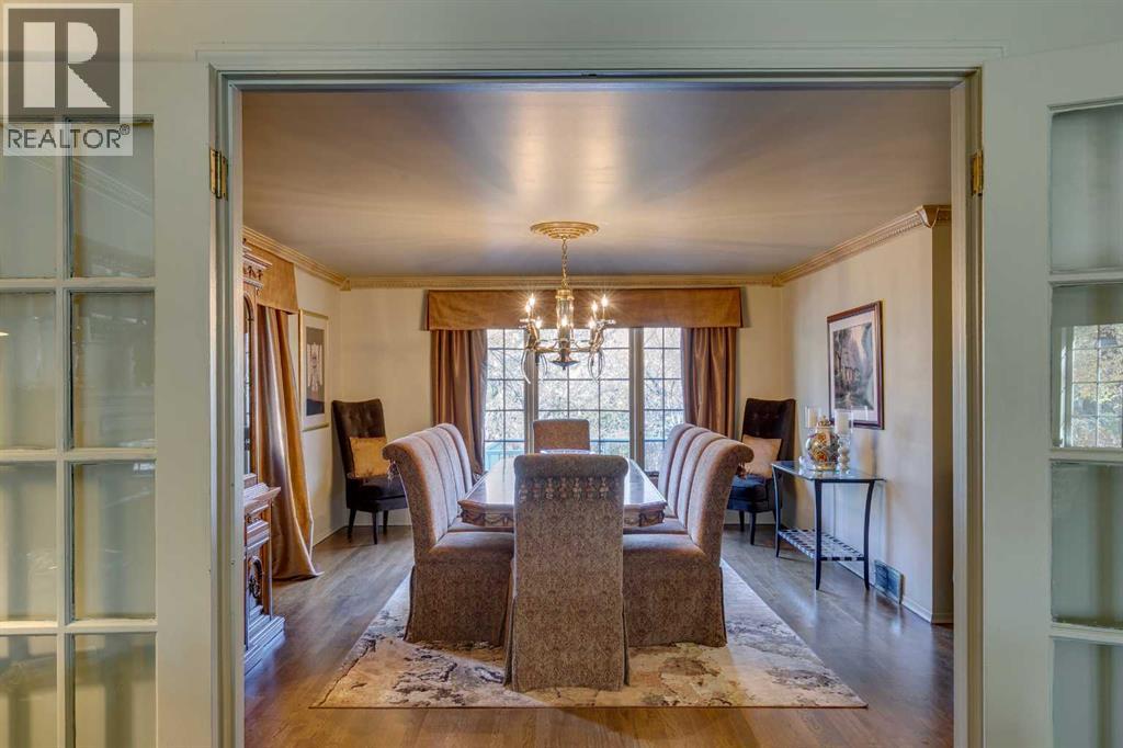 Single Family House for Sale in  Frontenac Avenue SW Upper Mount Royal Calgary 