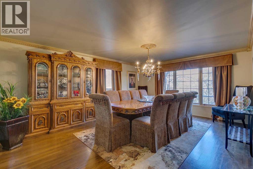 Single Family House for Sale in  Frontenac Avenue SW Upper Mount Royal Calgary 