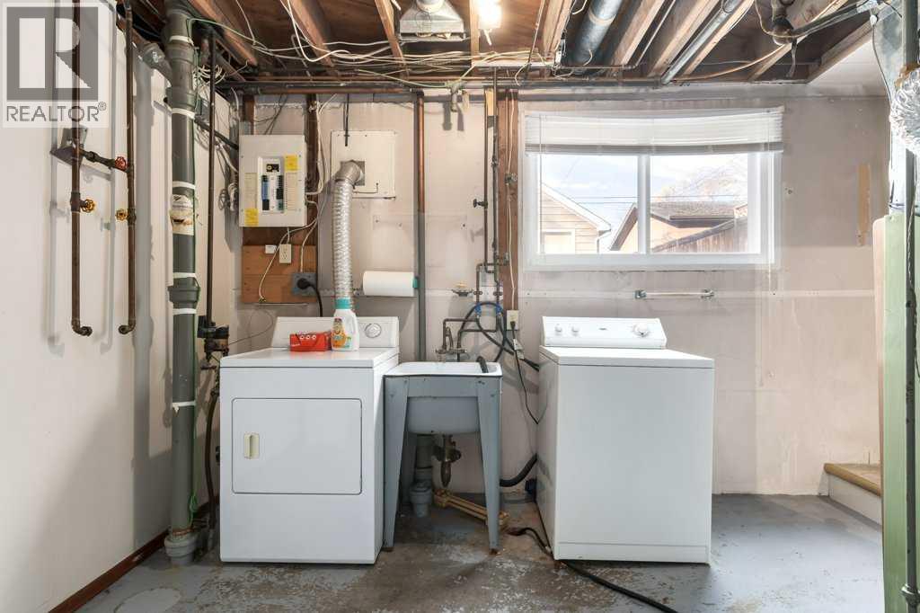 Single Family House Bungalow for Sale in   Street NE Bridgeland/Riverside Calgary 
