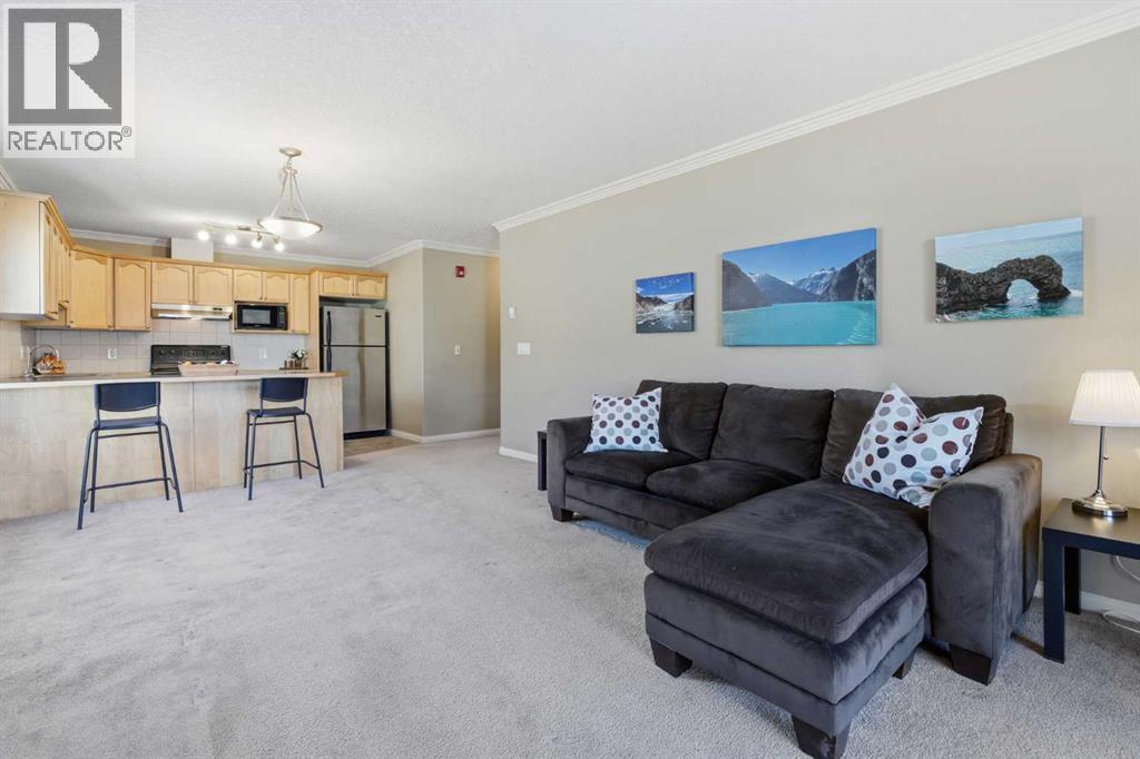 128 Centre Avenue, Cochrane