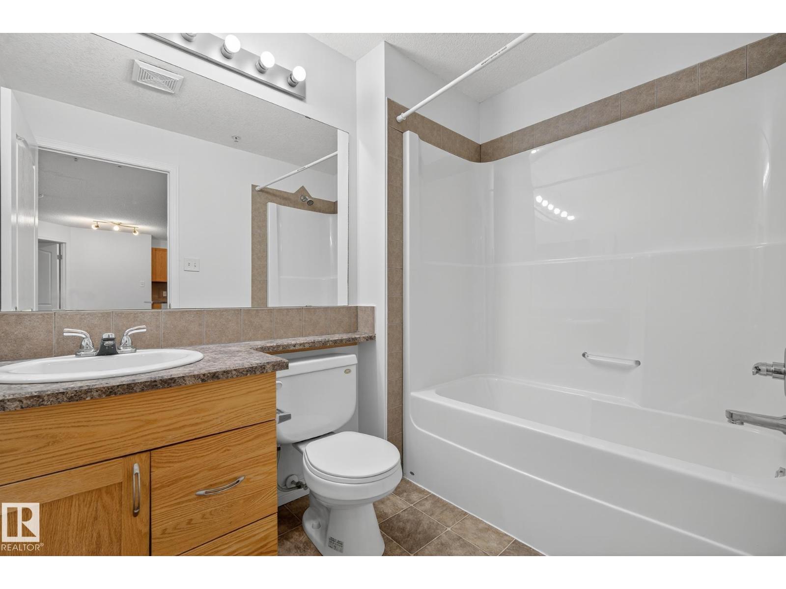 #1124 330 CLAREVIEW STATION DR NW, Edmonton