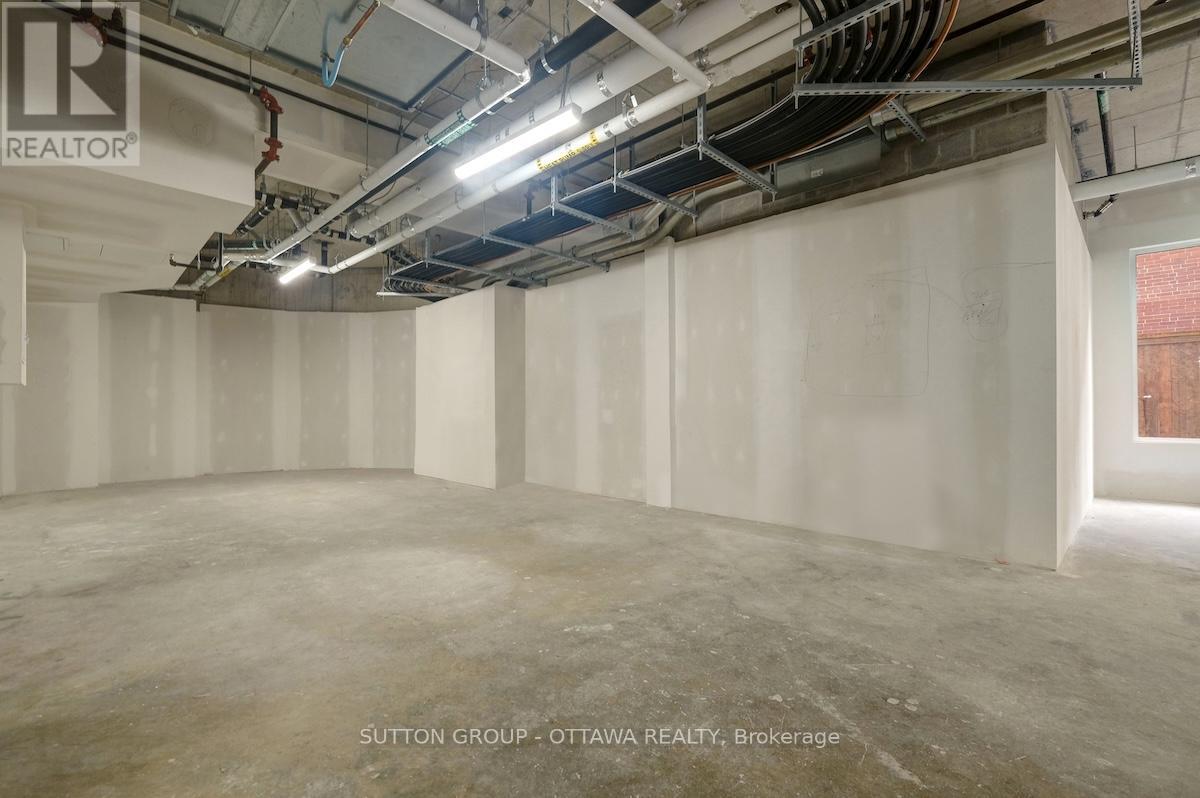 Retail for Rent in Ottawa – 399 WINSTON AVENUE, Ottawa – MLS# X12480803 - Image 23
