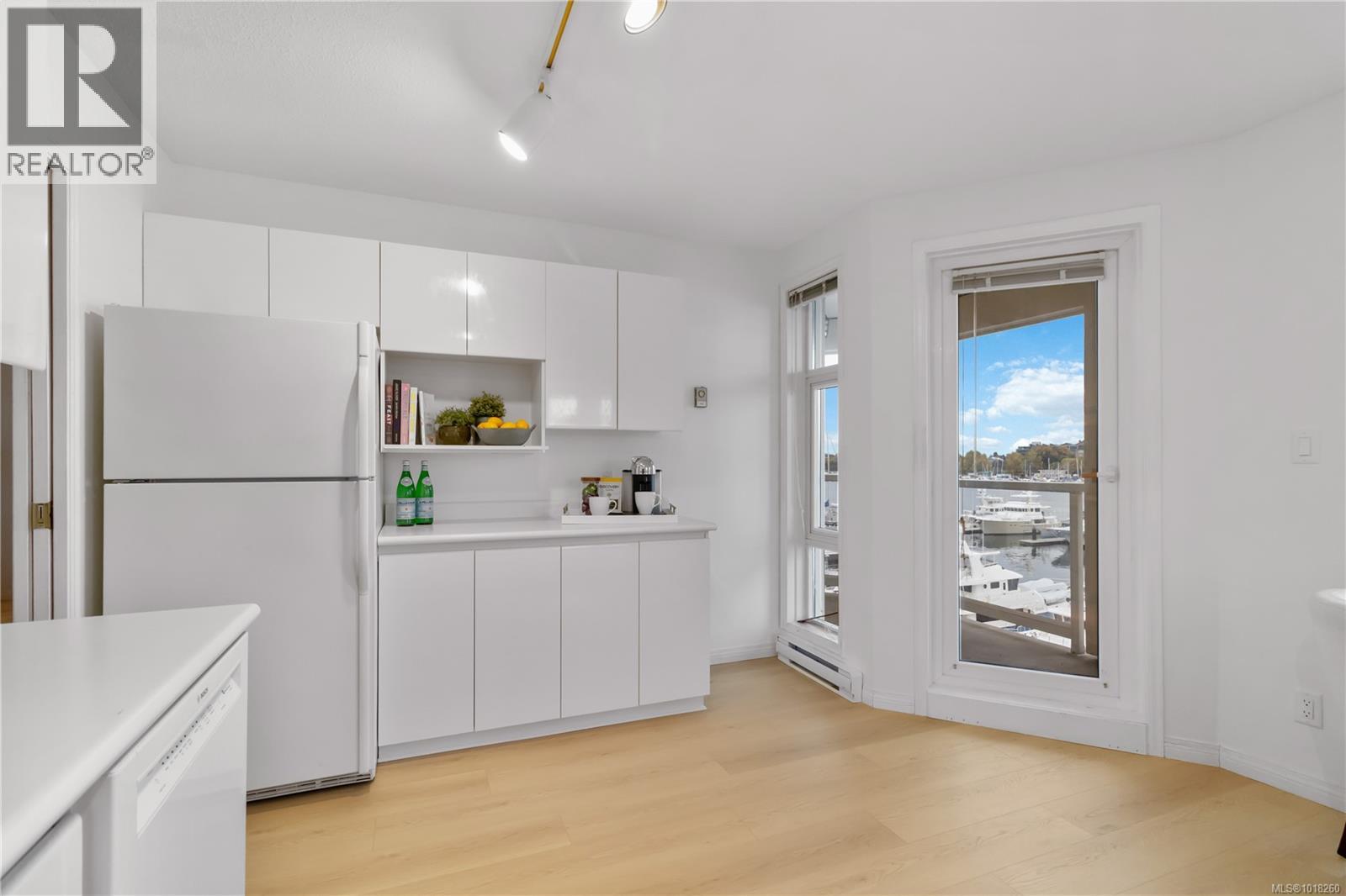 405 11 Cooperage Place, Victoria