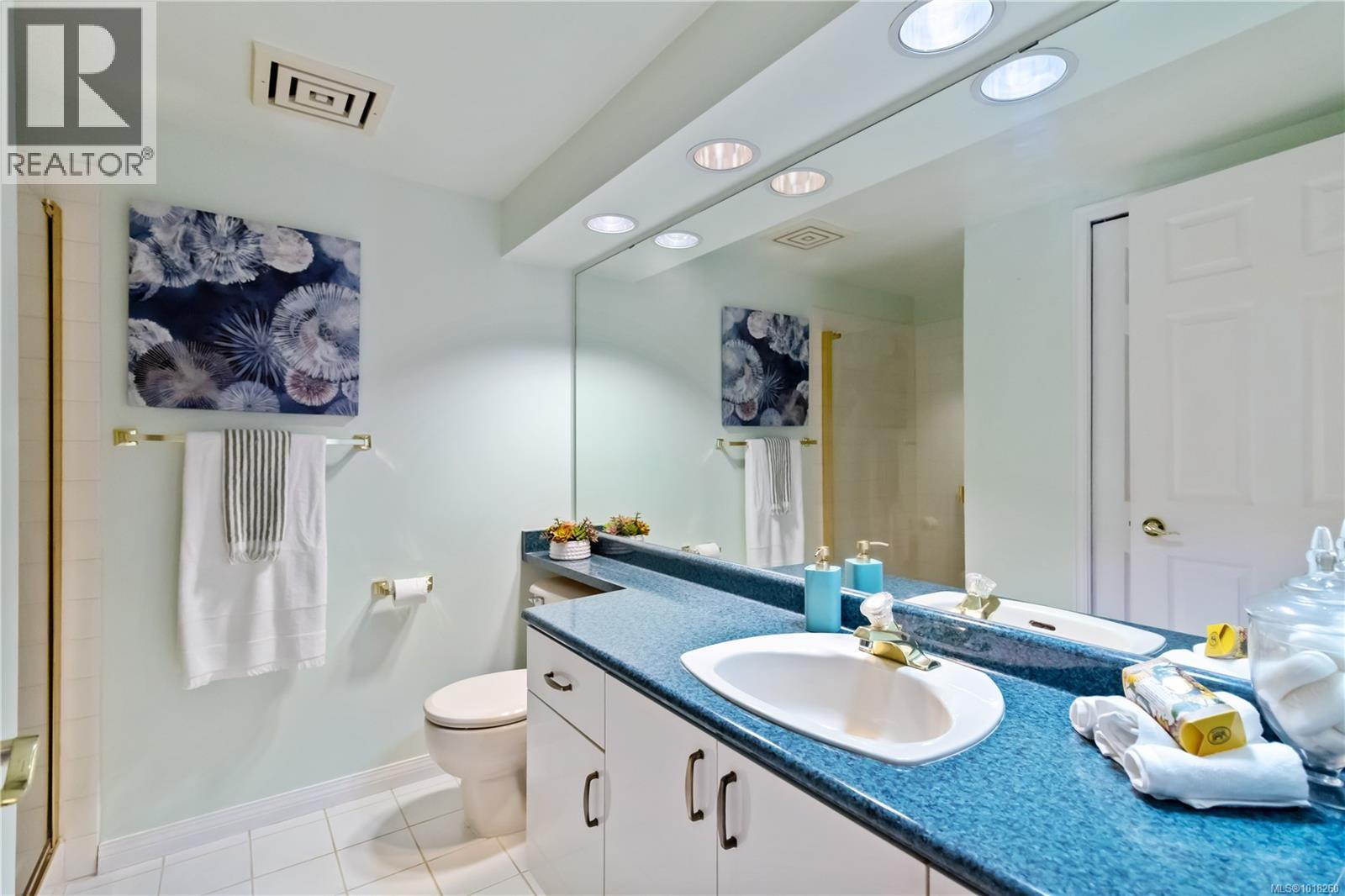 405 11 Cooperage Place, Victoria