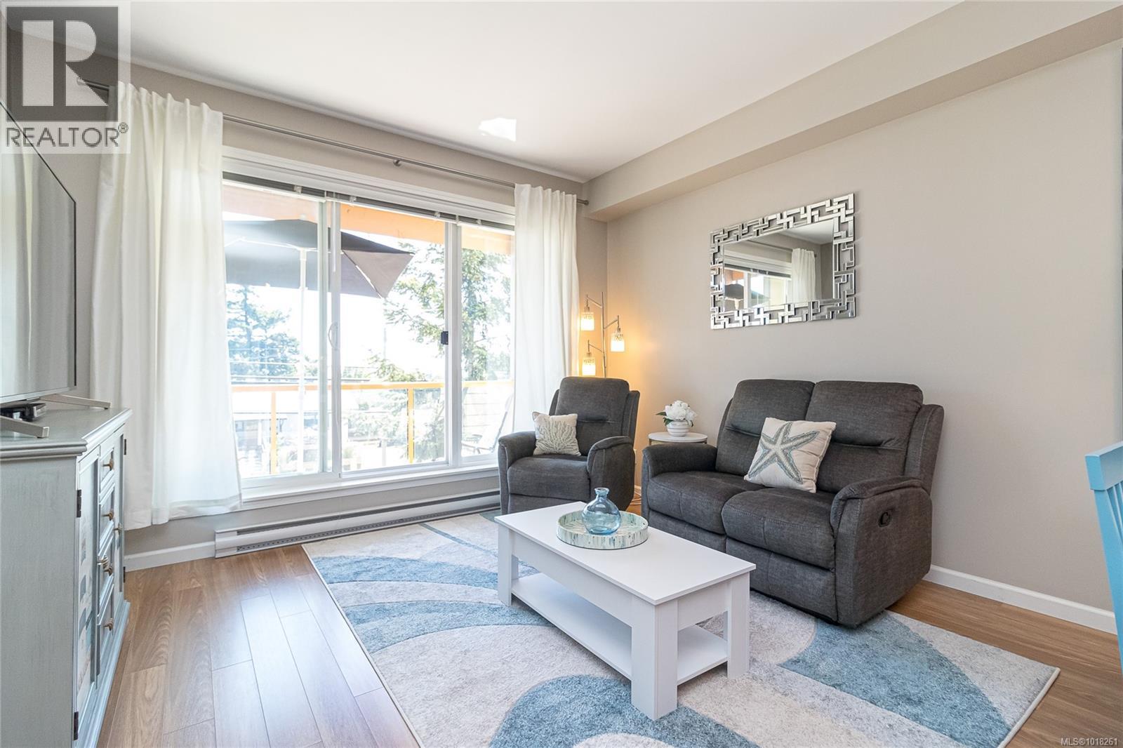 210 1959 Polo Park Crt, Central Saanich