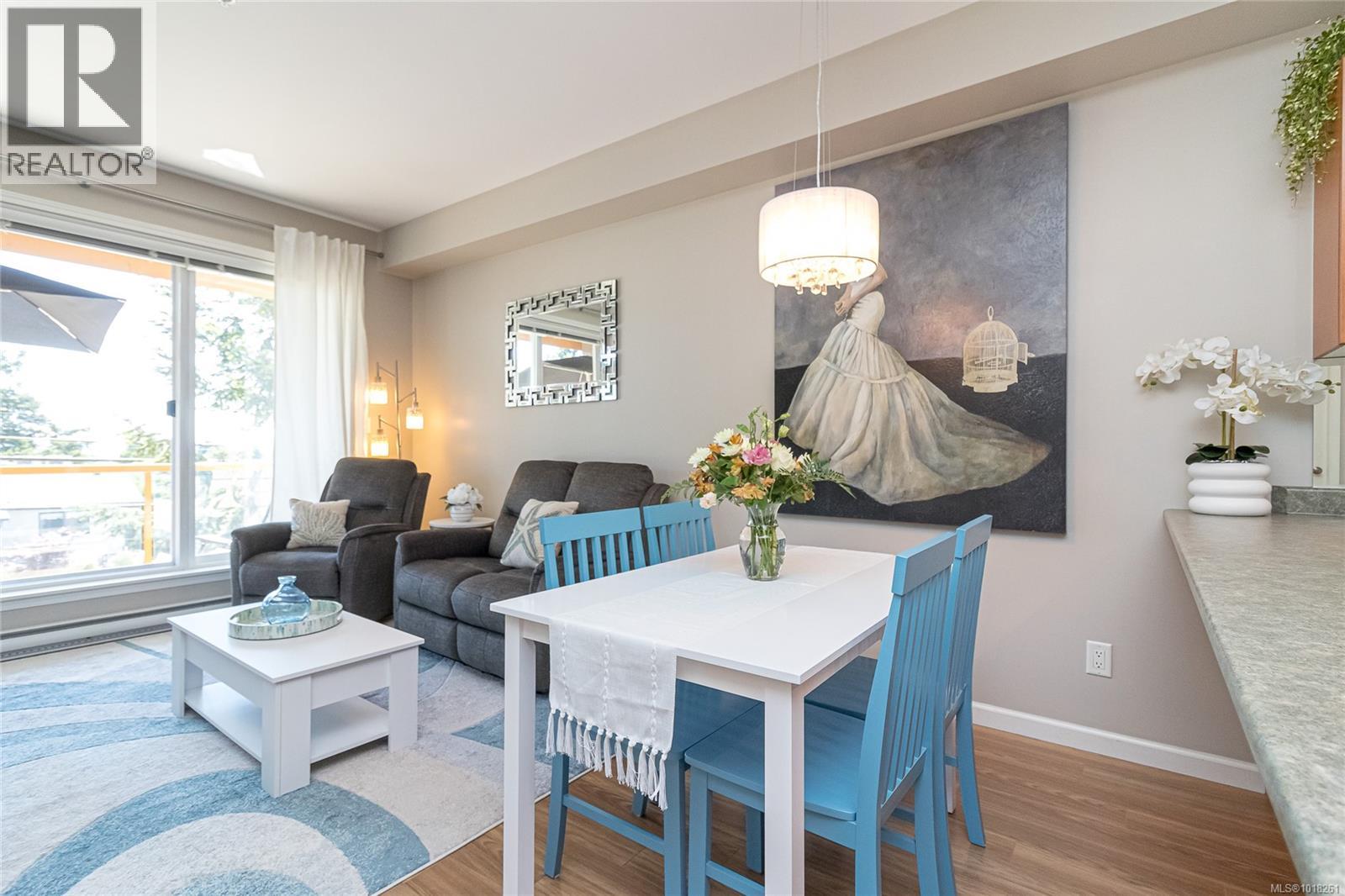 210 1959 Polo Park Crt, Central Saanich