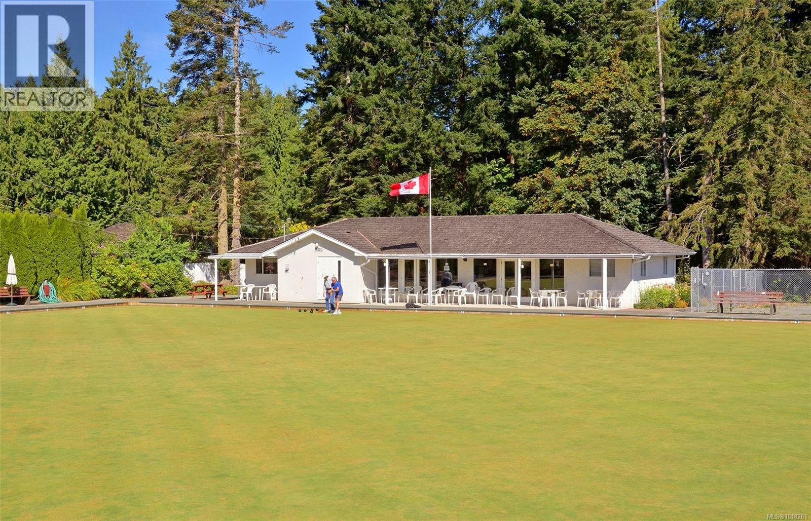 210 1959 Polo Park Crt, Central Saanich