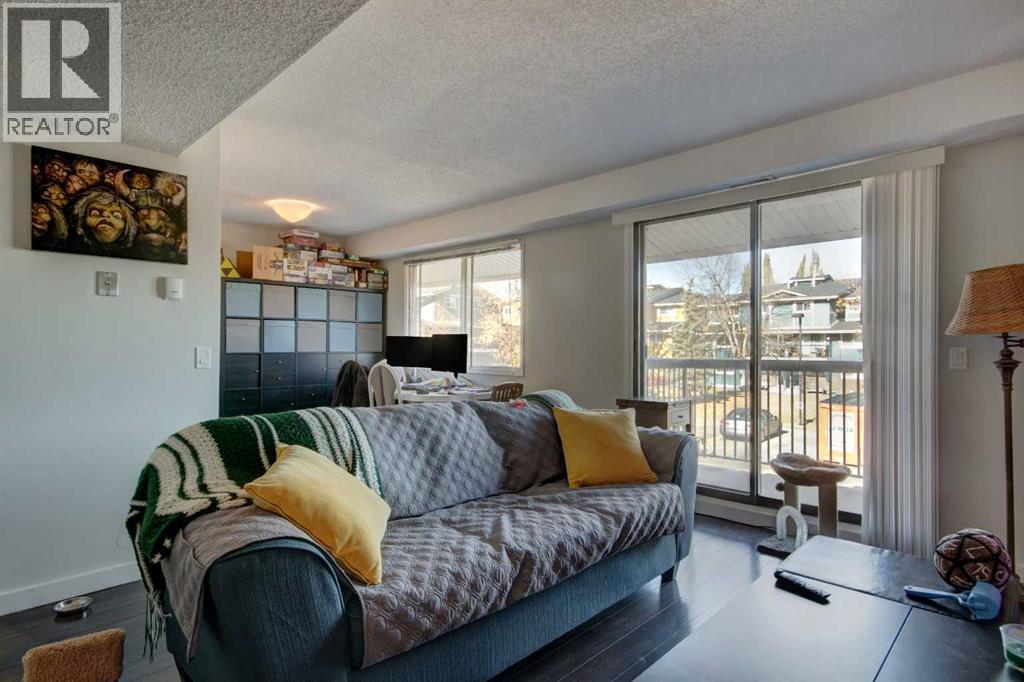 Single Family House for Sale in   Woodview Drive SW Woodlands Calgary 