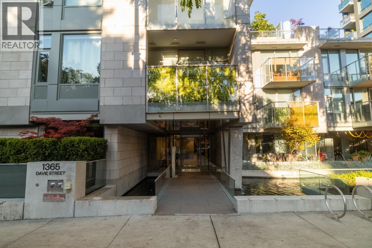 1704 1365 DAVIE STREET, Vancouver