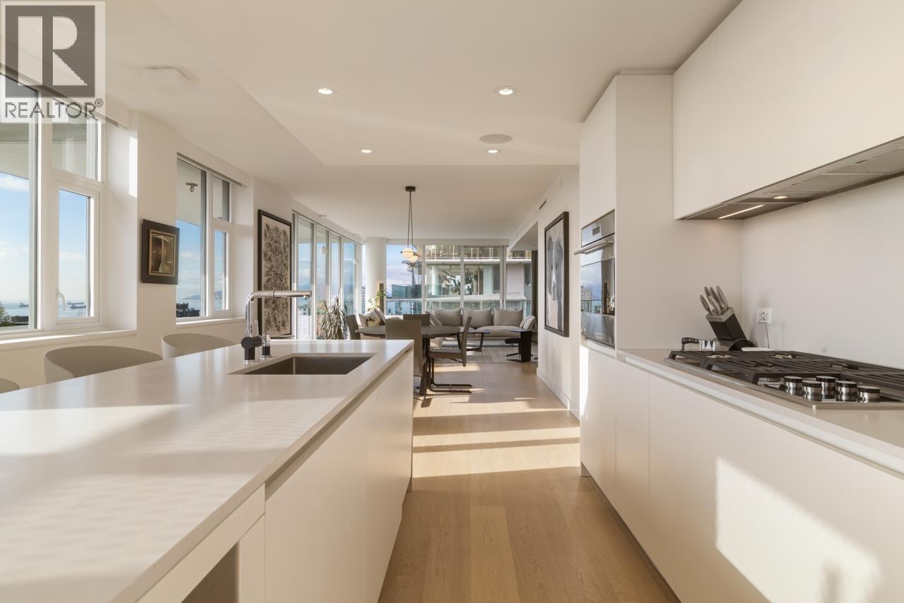 1704 1365 DAVIE STREET, Vancouver
