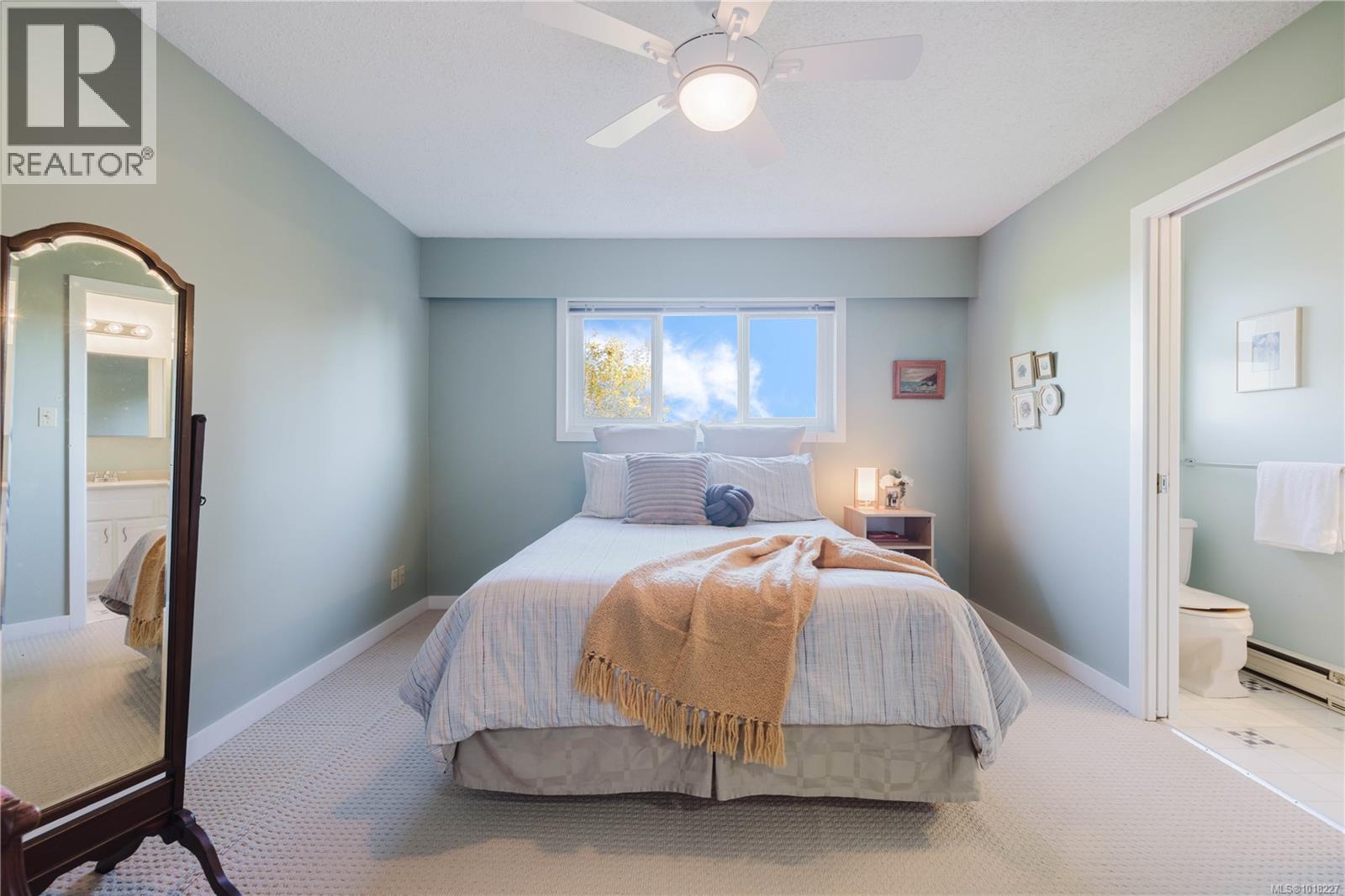 4353 Cedar Hill Road, Saanich
