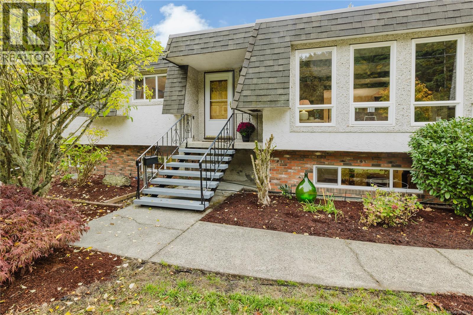 4353 Cedar Hill Road, Saanich