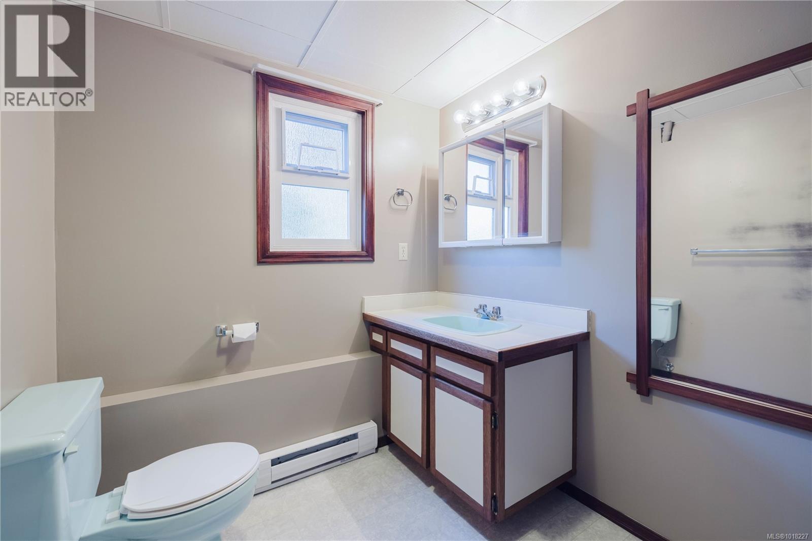 4353 Cedar Hill Road, Saanich