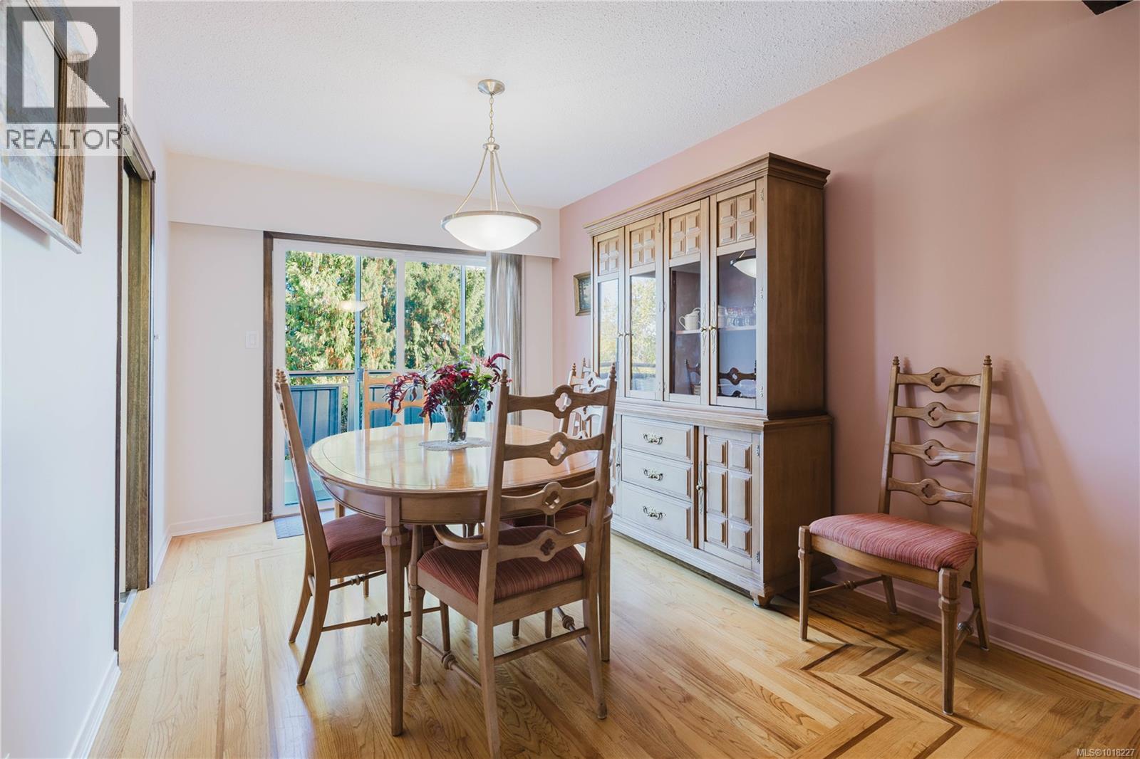 4353 Cedar Hill Road, Saanich
