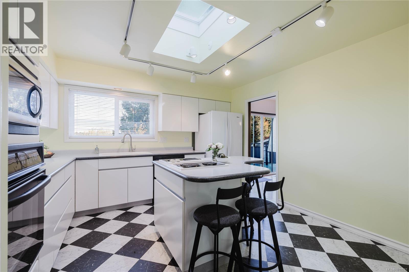 4353 Cedar Hill Road, Saanich