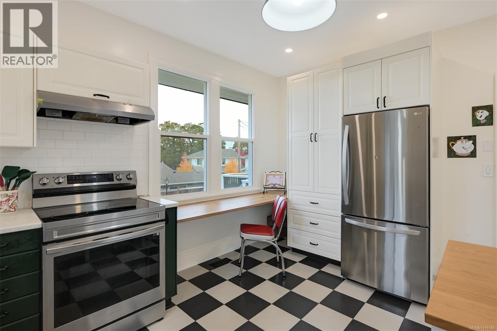  3291 Cedar Hill Road, Saanich