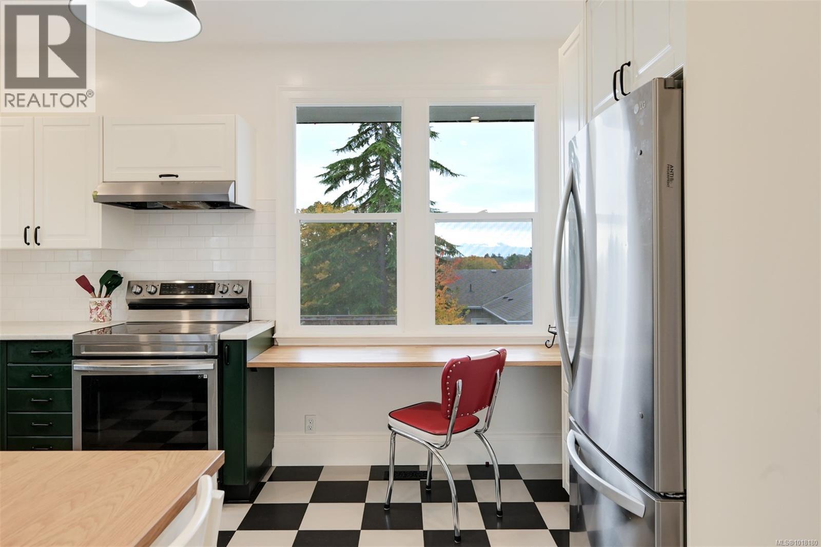  3291 Cedar Hill Road, Saanich