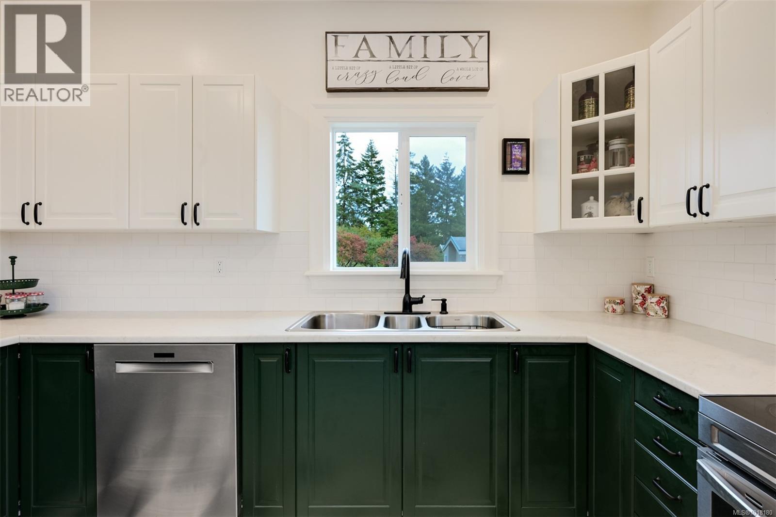  3291 Cedar Hill Road, Saanich
