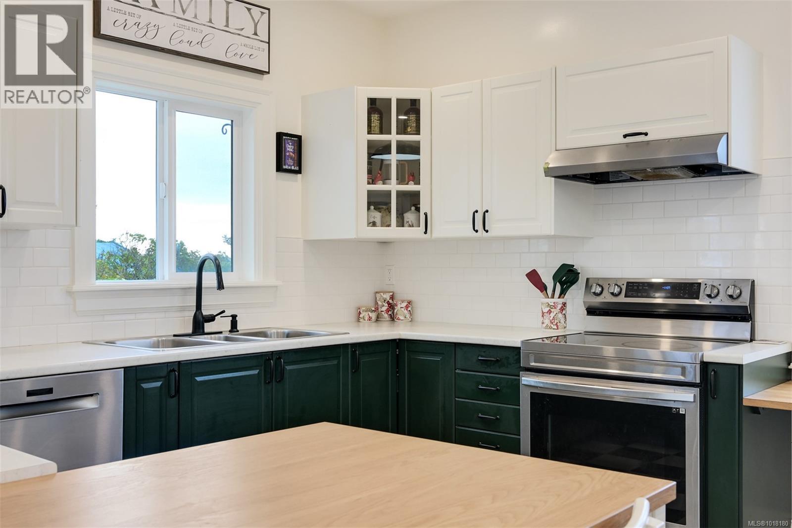  3291 Cedar Hill Road, Saanich