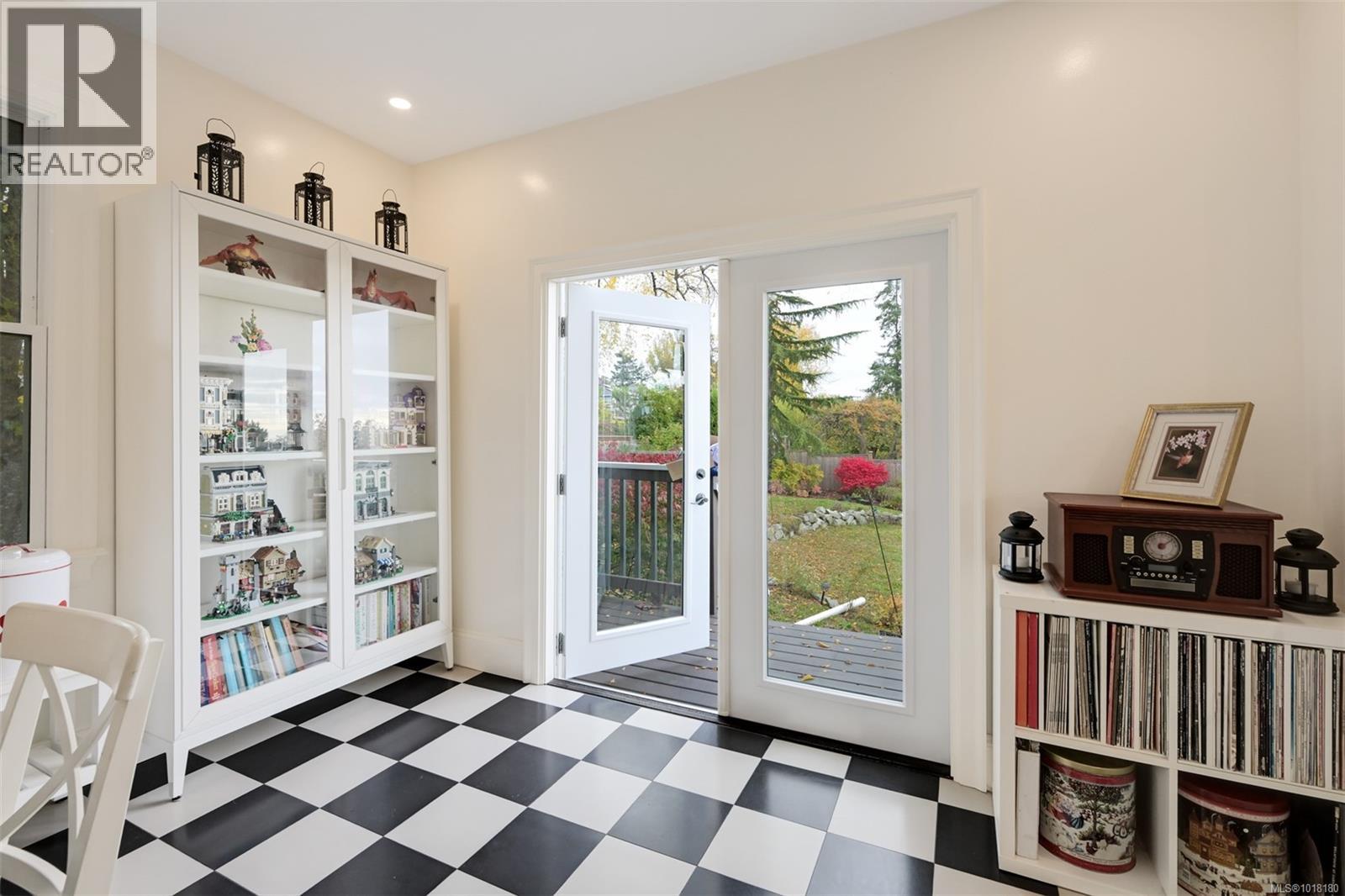  3291 Cedar Hill Road, Saanich