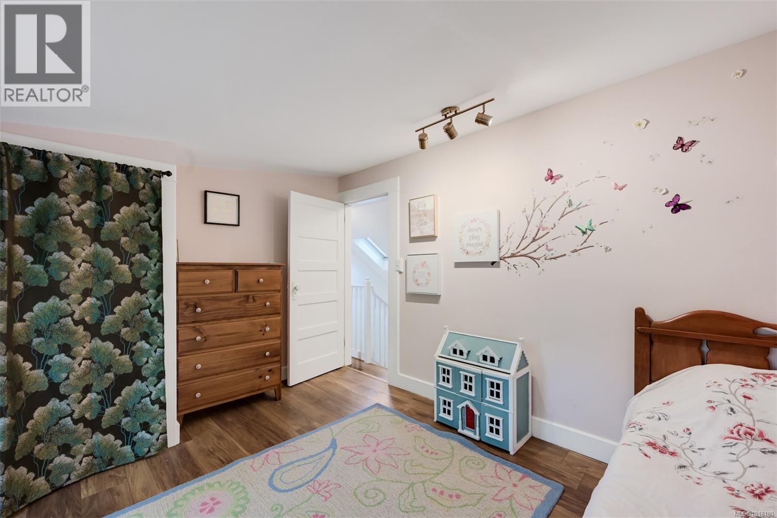  3291 Cedar Hill Road, Saanich