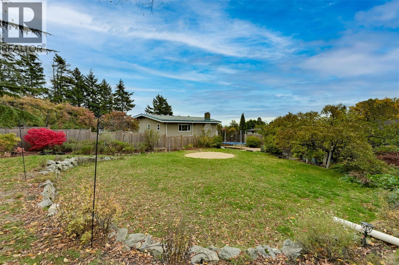  3291 Cedar Hill Road, Saanich