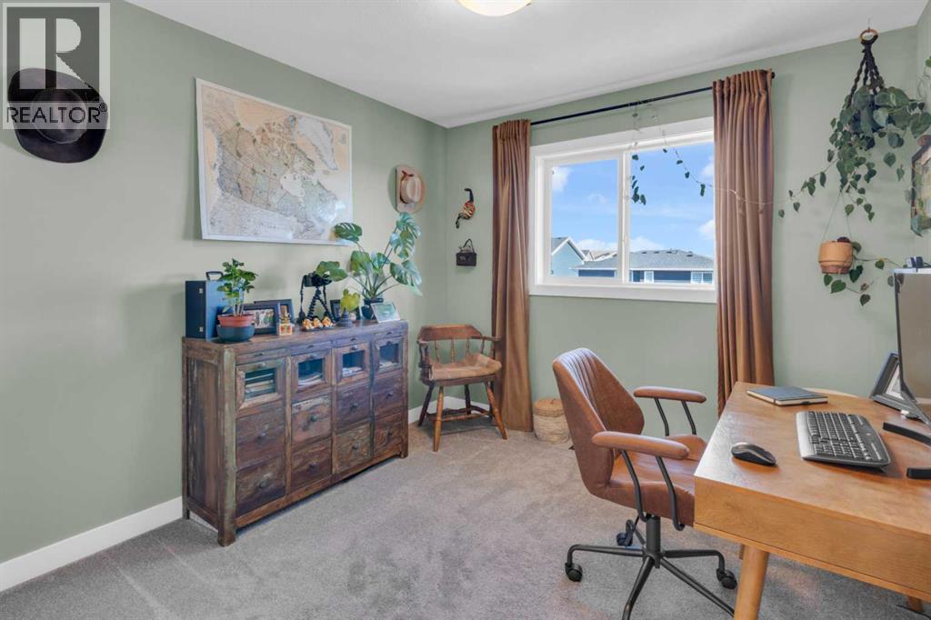 374 Sundown Road, Cochrane