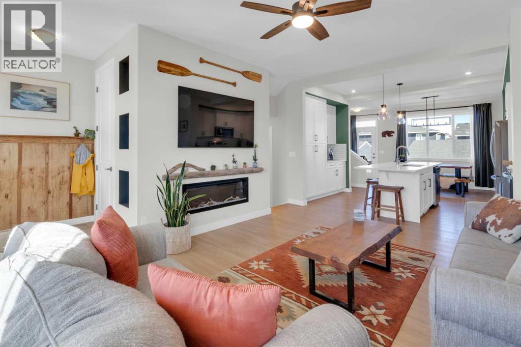 374 Sundown Road, Cochrane