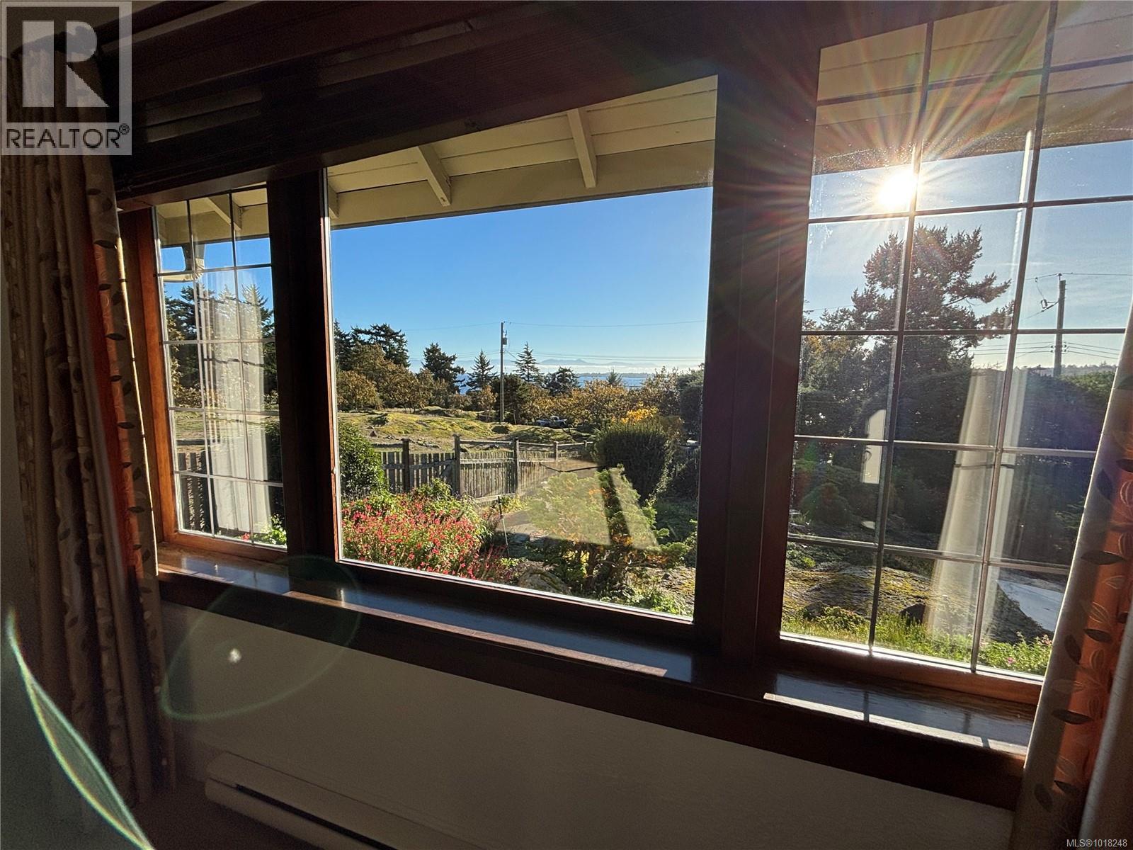 2850 Sea View Road, Saanich