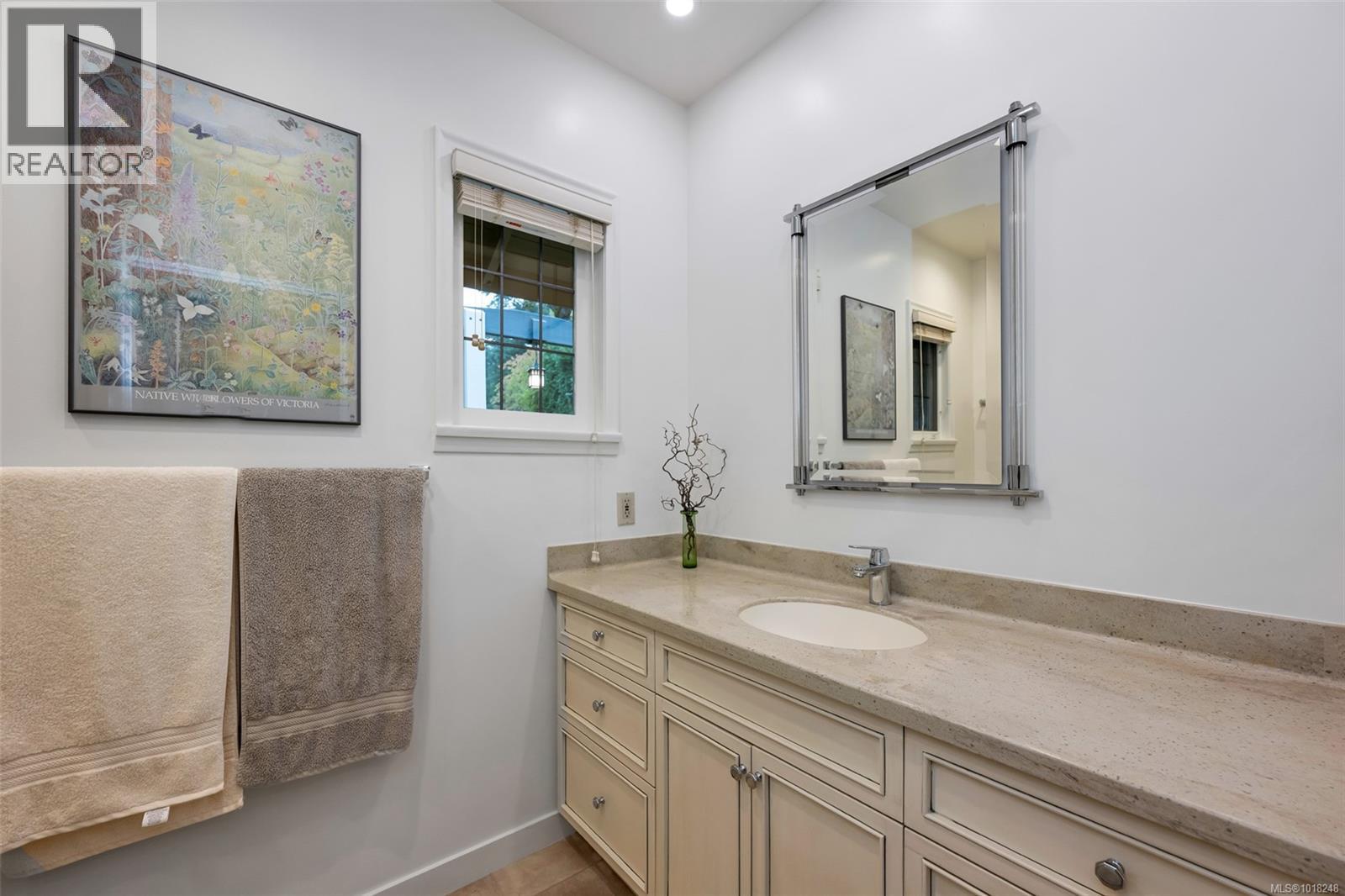 2850 Sea View Road, Saanich