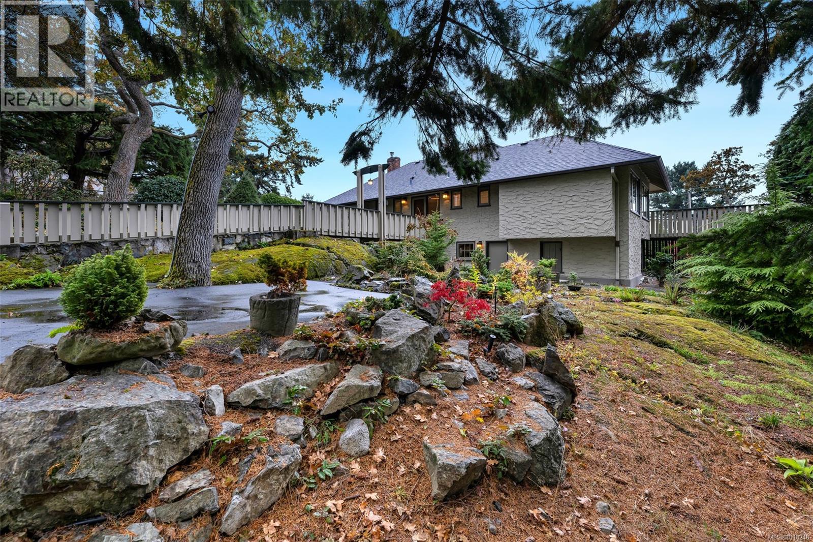 2850 Sea View Road, Saanich